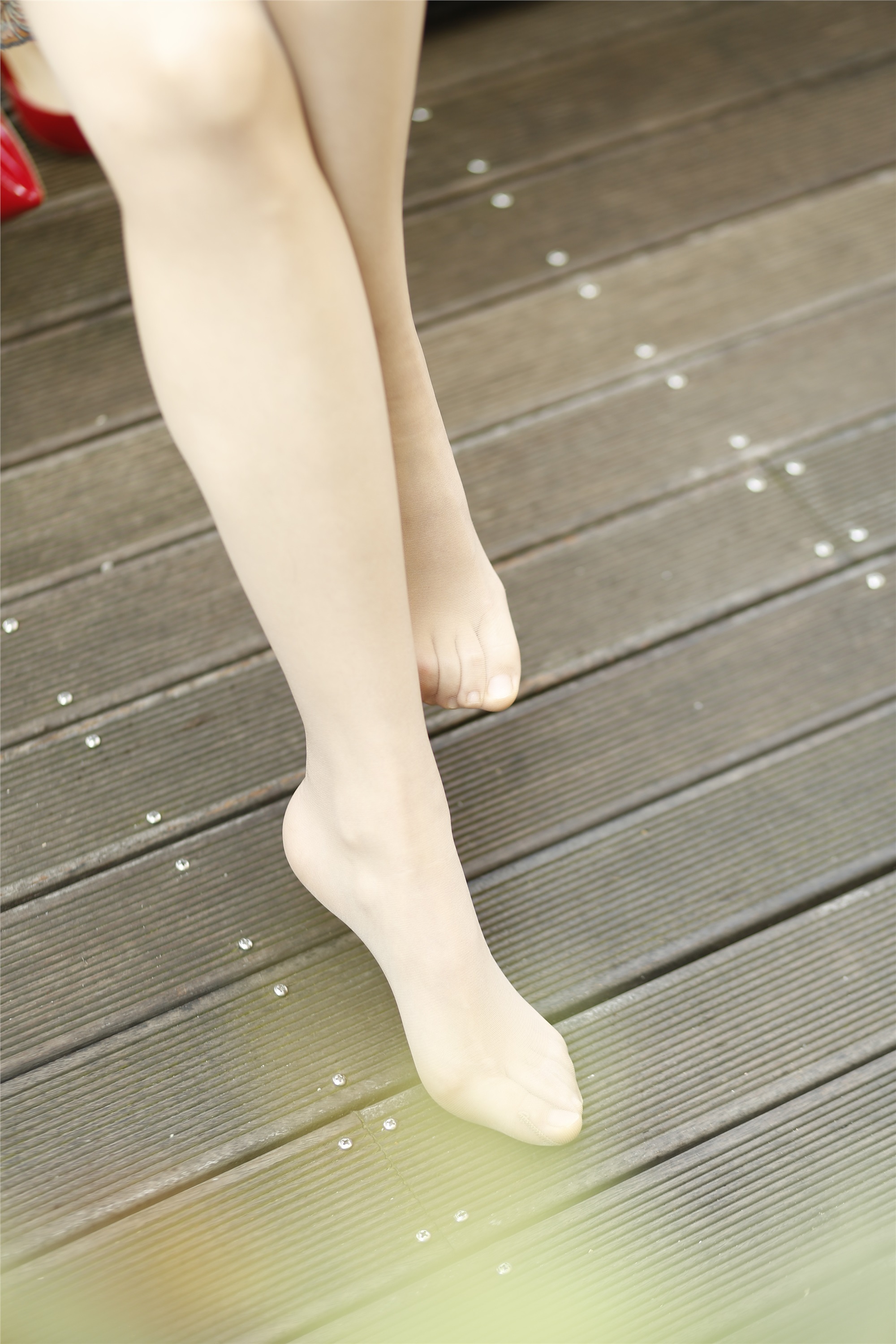 奈丝写真 NO.070 小敏-一字尖头红色单鞋